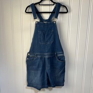 Calvin Klein Denim Overall Shorts size M